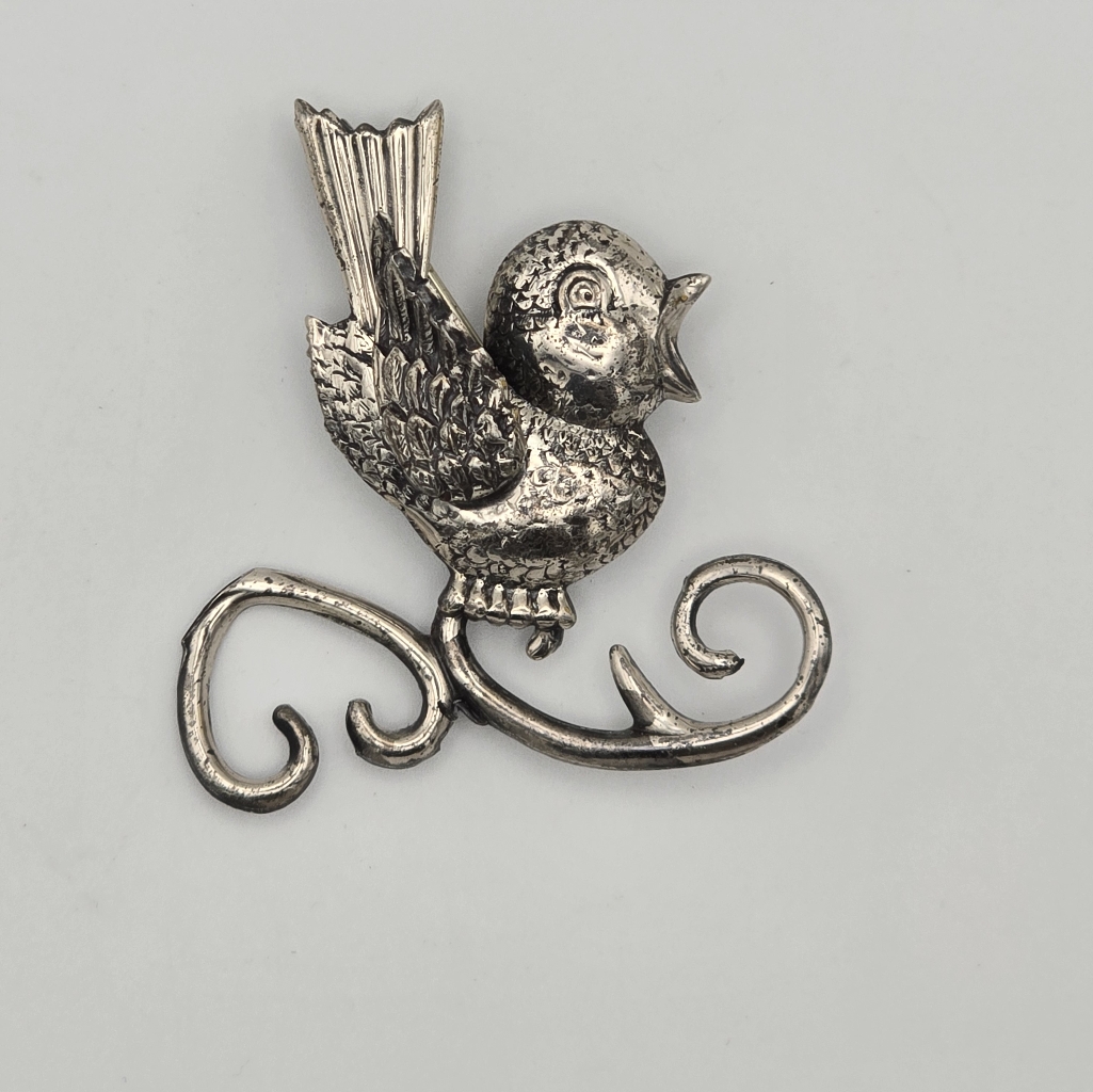 Sterling Silver Lang Song Signing Bird Brooch Pin
